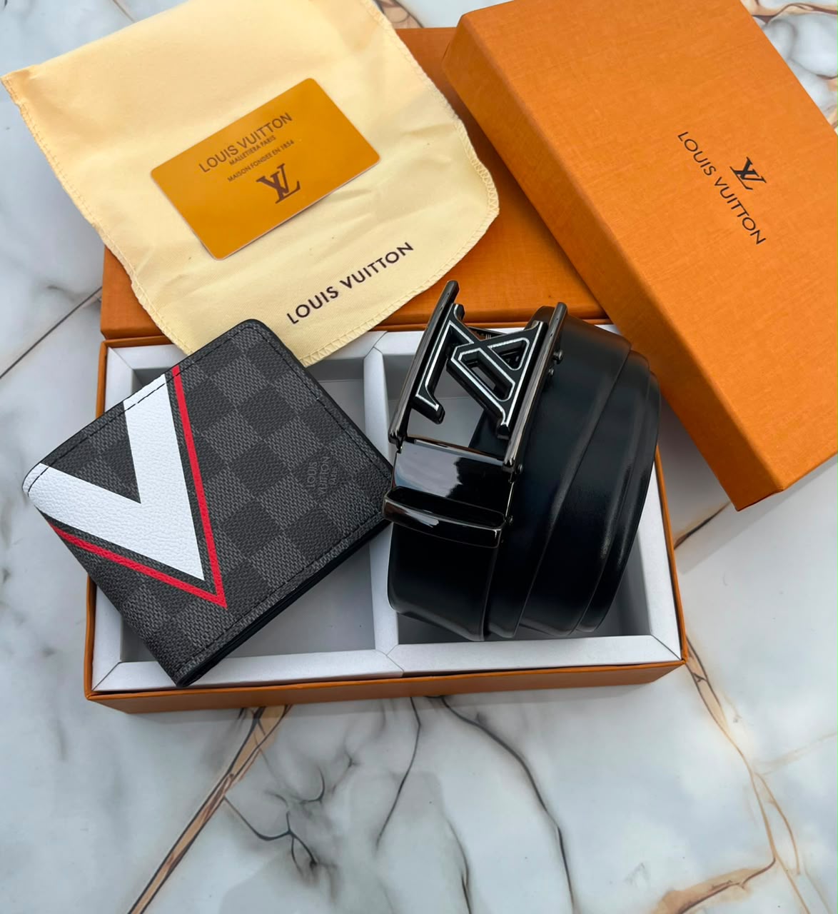 LV HEAVY COMBO AUTO LOCK BELT WITH CARD & DUSTER