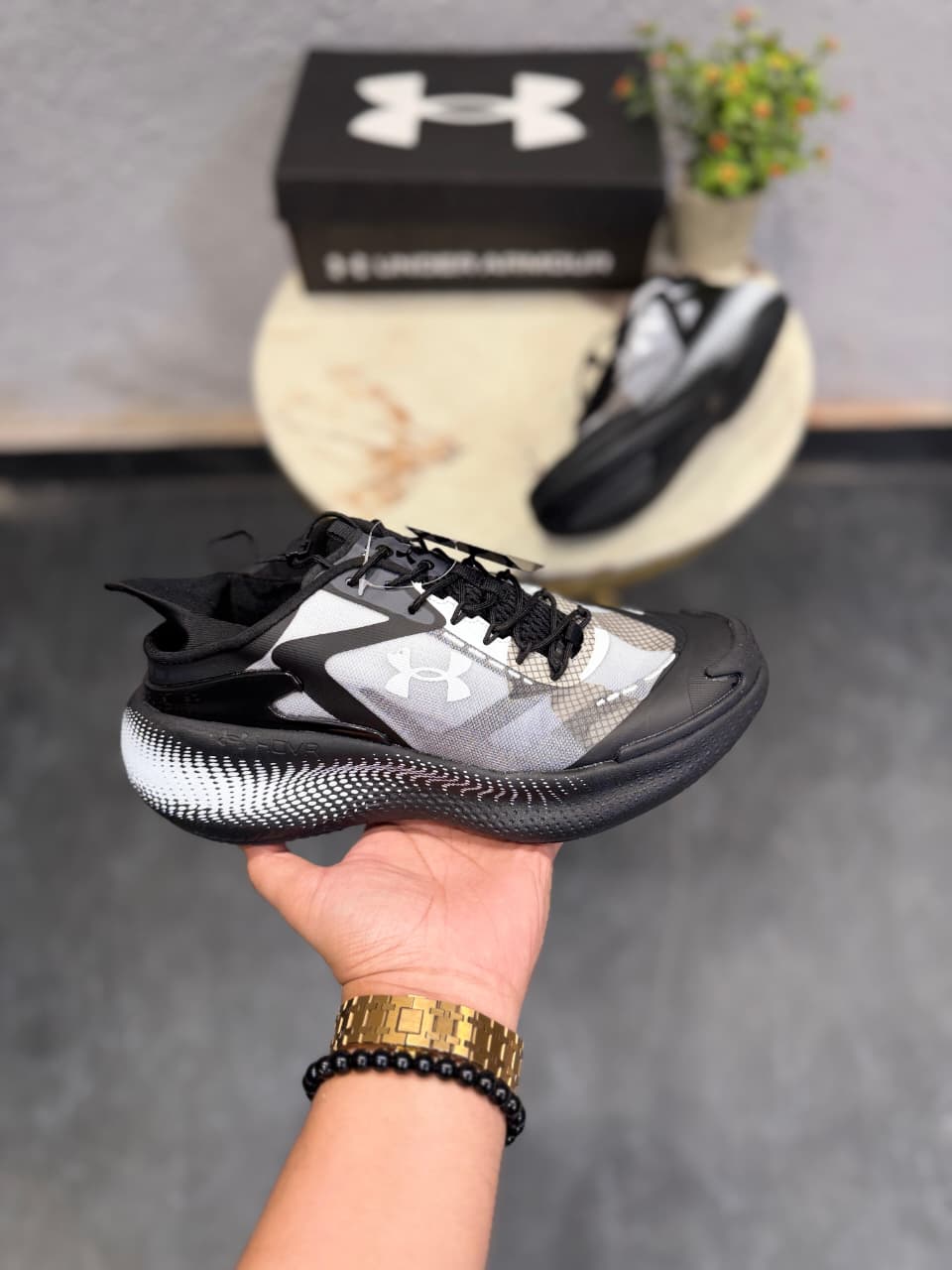 UNDER ARMOUR ECHO SLIPSPEED