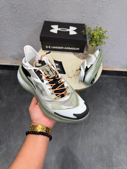 UNDER ARMOUR ECHO SLIPSPEED