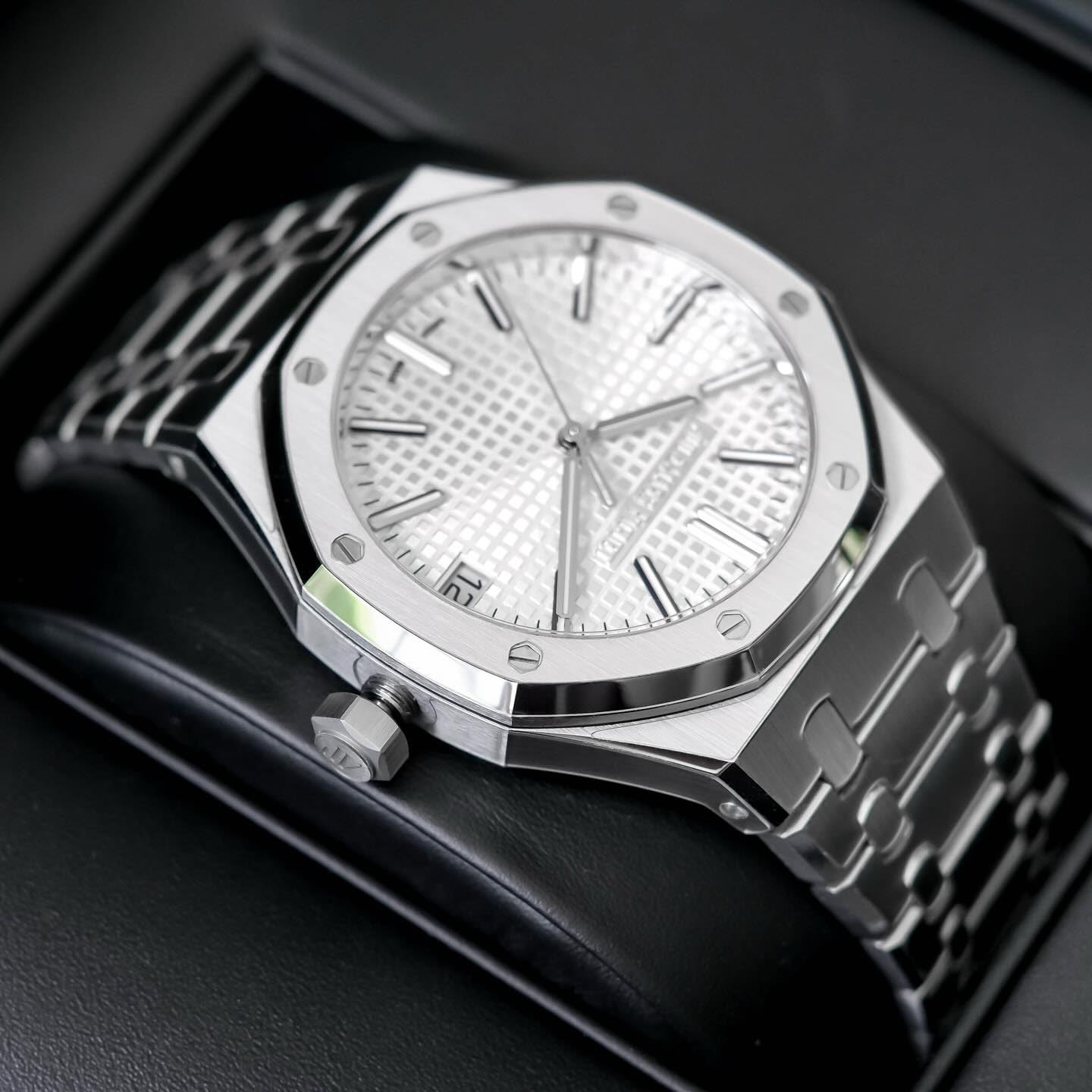 Audemars Piguet Royal Oak Off Shore Automatic
