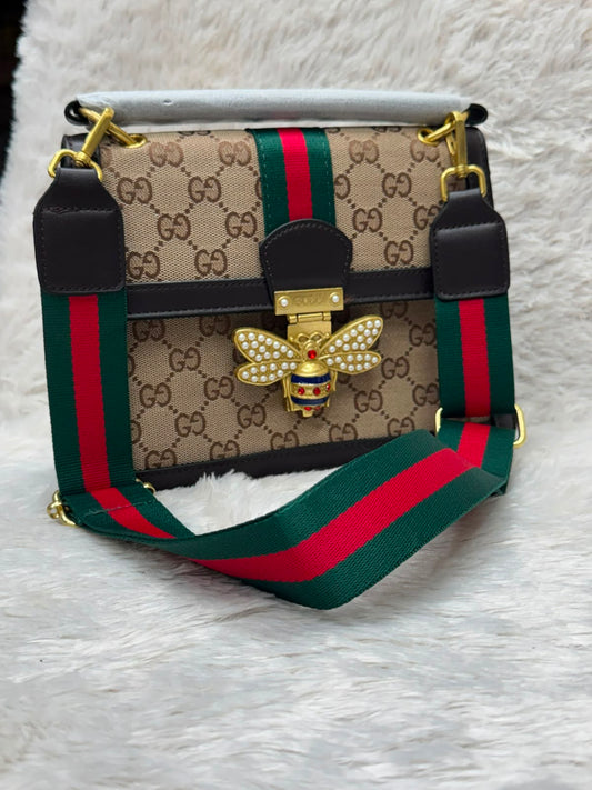 GUCCI PADLOCK QUEEN MARGARET BEE PRESS LOCK SHOULDER BAG