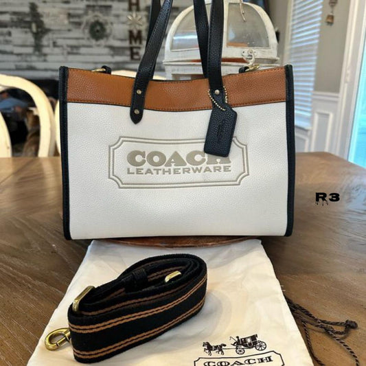 COACH FIELD TOTE BAG