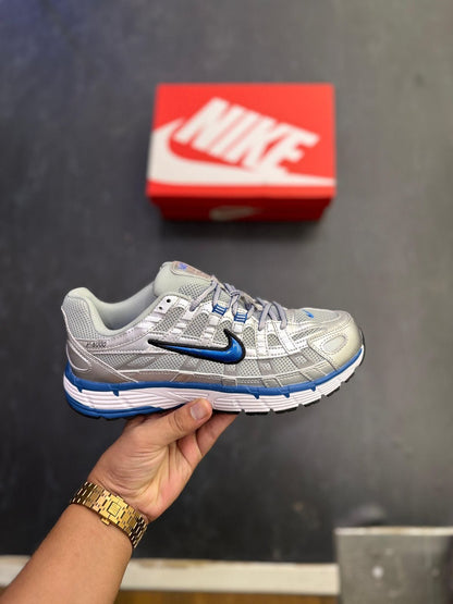 NIKE P-6000 TRAINER METALLIC BLUE TICK