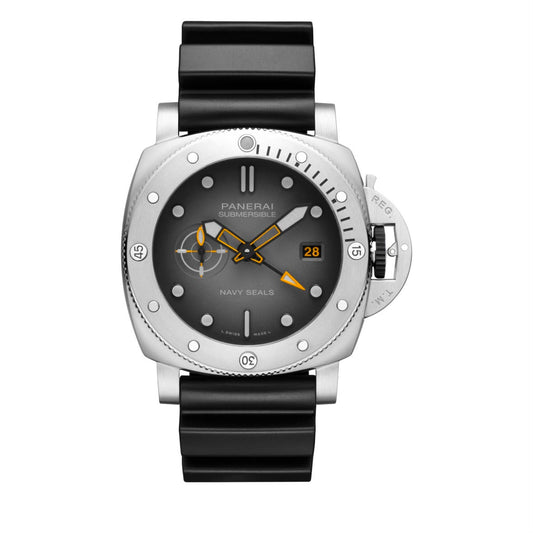 LUMINOR PANERAI Submersible 1950 PAM01323 With OG BOX