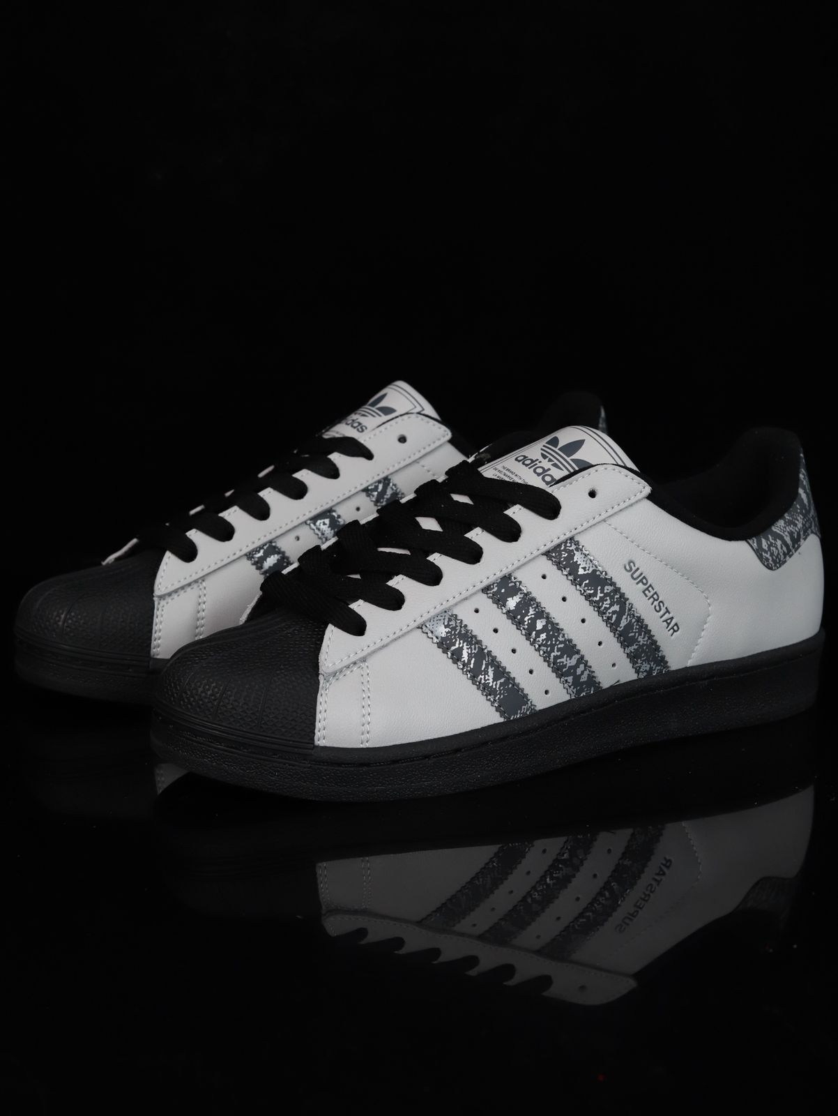 ADIDAS ORIGINALS SUPERSTAR 2nd GENERATION 19 PAISLEY RADIUM