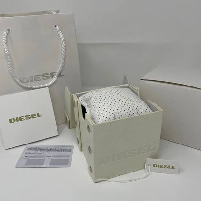 DIESEL SPIKED DZ 4698
