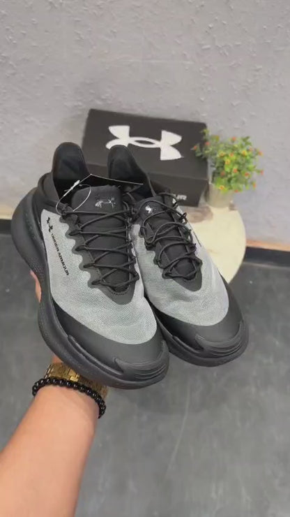 UNDER ARMOUR ECHO SLIPSPEED